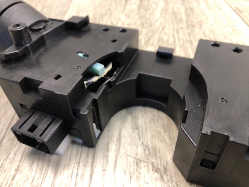 Подрулевой переключатель NV200 USA 13- 2013 2.0 MR20DE