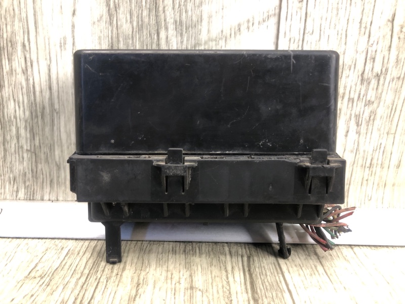 Блок предохранителей моторный отсек NV200 USA 13- 2013 2.0 MR20DE