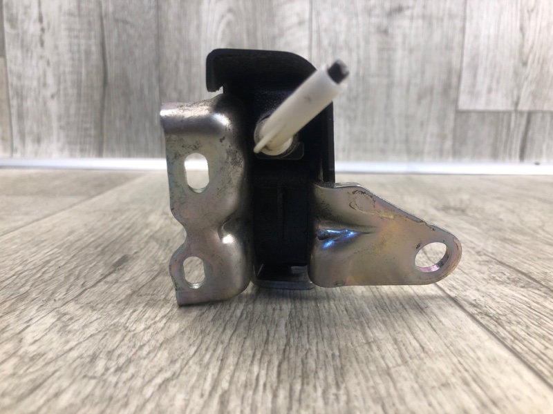 Замок двери боковой задний левый NV200 USA 13- 2013 2.0 MR20DE