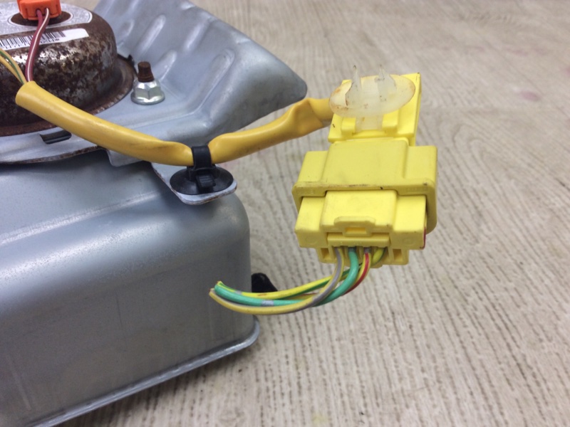 Подушка безопасности пассажира OUTLANDER XL 05-13 2010 3.0 6B31