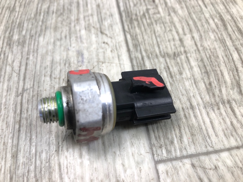 Датчик давления кондиционера NV200 USA 13- 2013 2.0 MR20DE