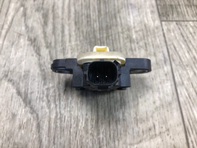 Датчик удара передний правый NV200 USA 13- 2013 2.0 MR20DE