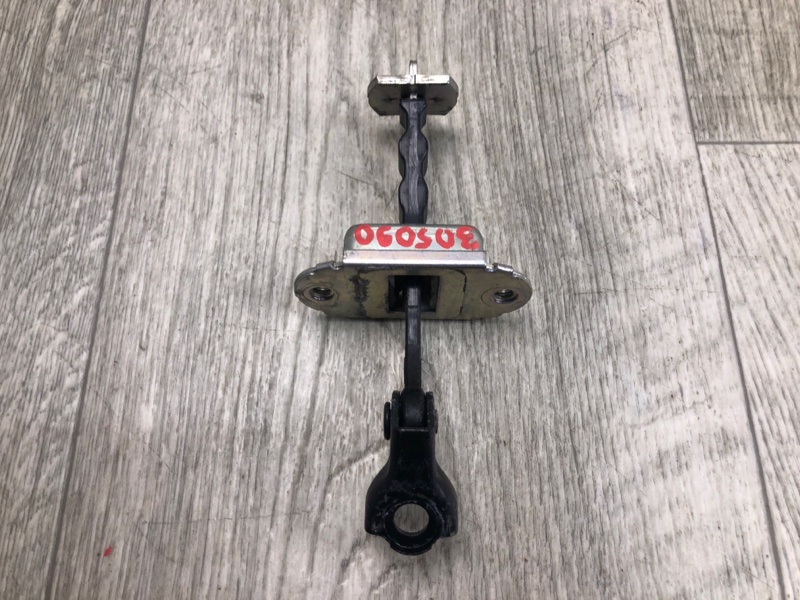 Ограничитель двери передний правый NISSAN NV200 USA 13- 2013 2.0 MR20DE 80430JX00A Б/У