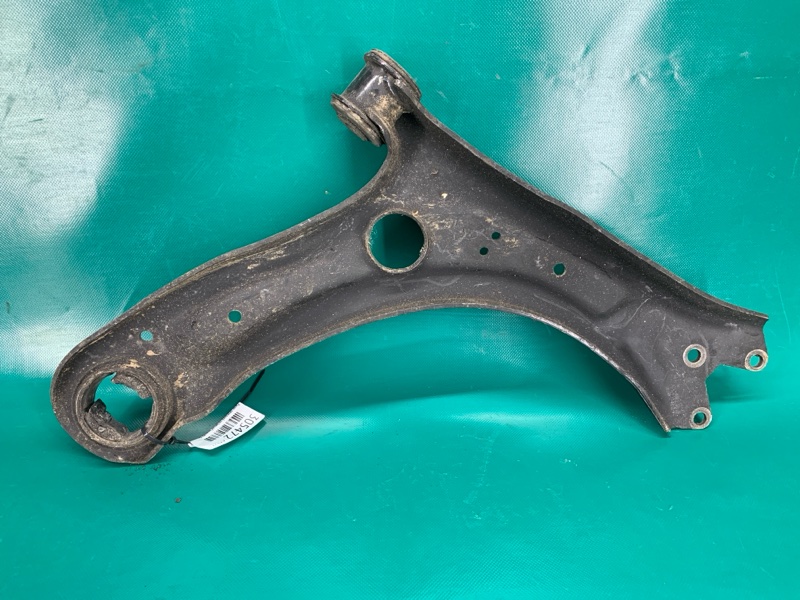 Рычаг передней подвески нижний передний левый VOLKSWAGEN PASSAT B7 11-15 CBTA 2.5L