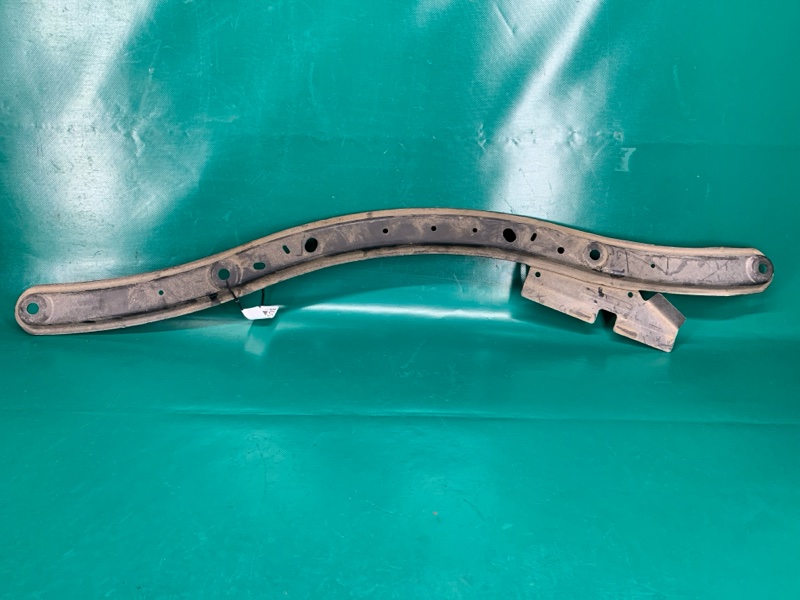 Запчасть крепление балки подвески переднее FORD FOCUS 10-18 2016 2.0 XQDA CP9Z-5410684-A Б/У Крепление балки подвески переднее FORD FOCUS 10-18 2016 2.0 XQDA CP9Z-5410684-A Б/У