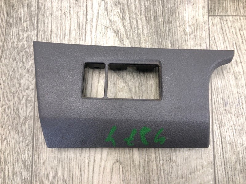 Накладка в салоне NISSAN NV200 USA 13- 2013 2.0 MR20DE 684853LM0A Б/У