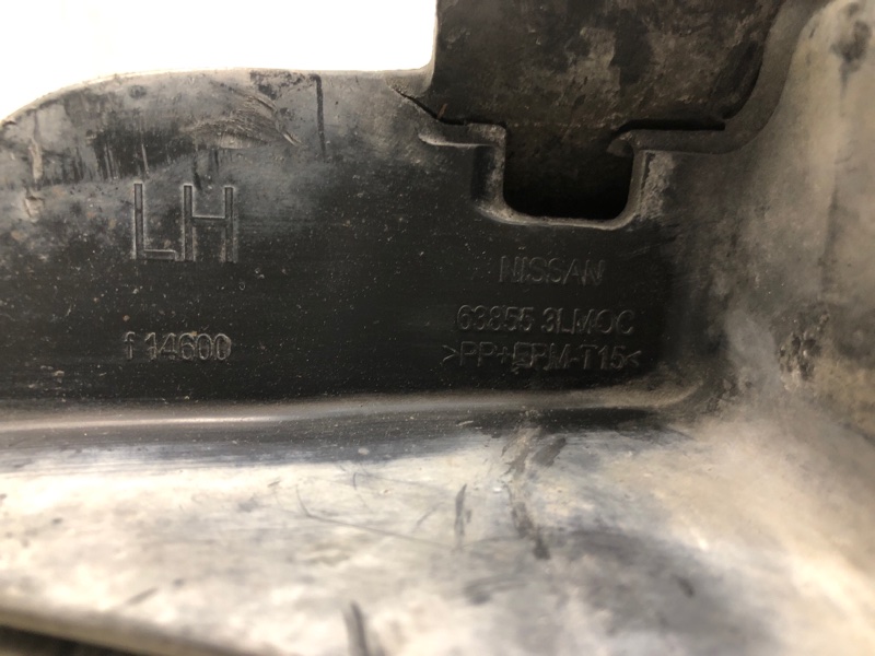 Брызговик передний левый NV200 USA 13- 2013 2.0 MR20DE Брызговик передний левый NV200 USA 13- 2013 2.0 MR20DE