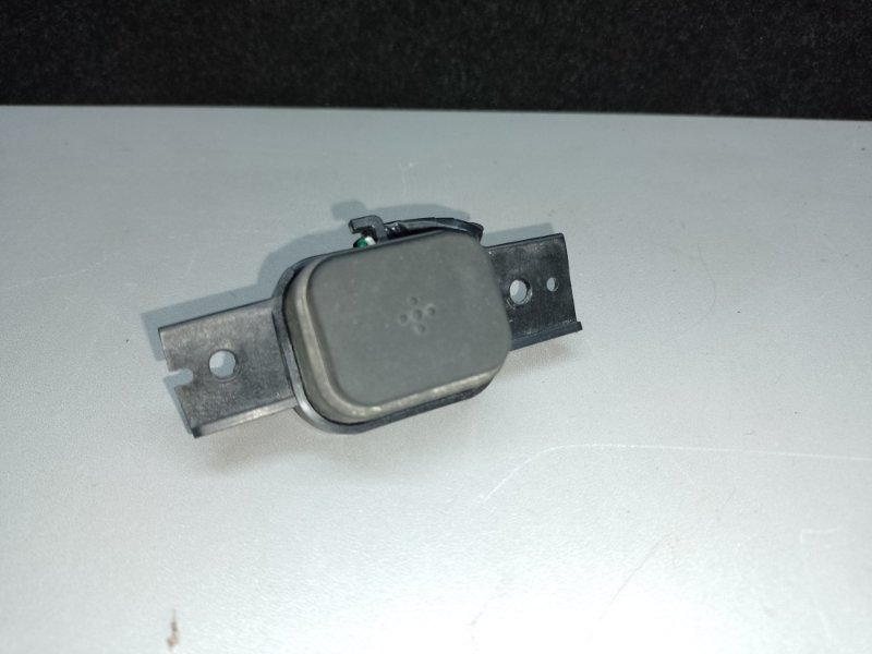 Кнопка открывания багажника наружная ACURA MDX (YD3) 13-21 2018 3.5 J35Y5 38369-TZ5-A01 Б/У