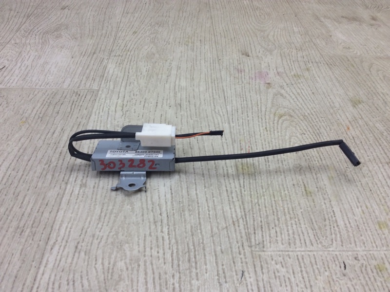 Запчасть антенна TOYOTA VENZA 09-16 2009 3.5 2GR-FE 863000T040 Б/У Антенна TOYOTA VENZA 09-16 2009 3.5 2GR-FE 863000T040 Б/У