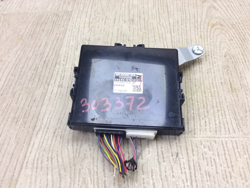 Запчасть блок электронный TOYOTA VENZA 09-16 2009 3.5 2GR-FE 896900T010 Б/У Блок электронный TOYOTA VENZA 09-16 2009 3.5 2GR-FE 896900T010 Б/У