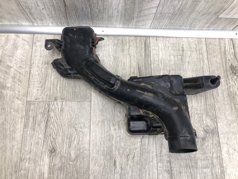 Резонатор воздушного фильтра NV200 USA 13- 2013 2.0 MR20DE