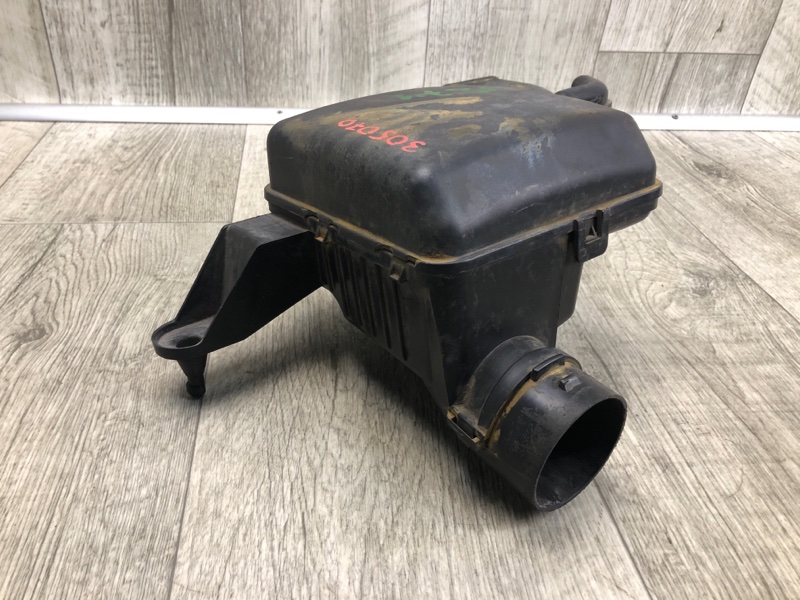 Резонатор воздушного фильтра NISSAN NV200 USA 13- 2.0 MR20DE