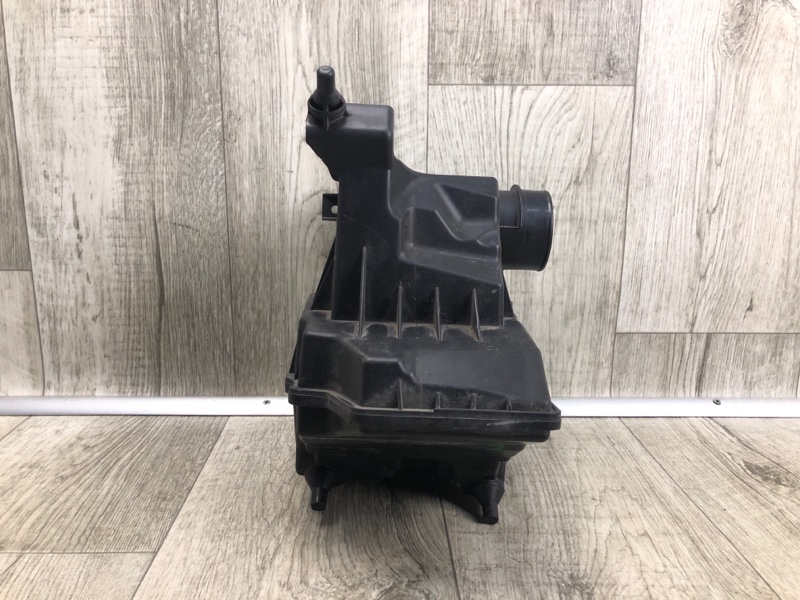 Корпус воздушного фильтра NISSAN NV200 USA 13- 2.0 MR20DE