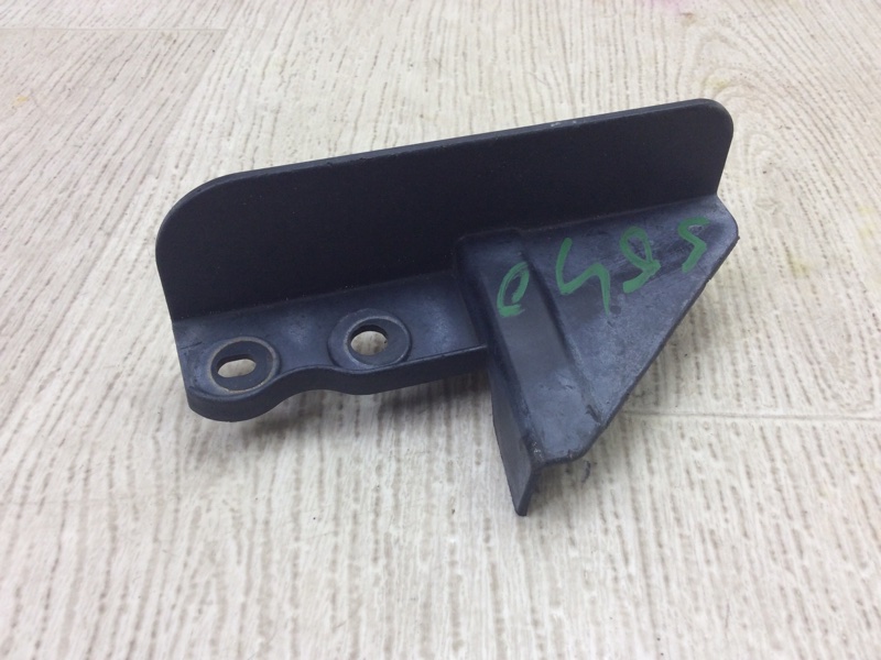 Брызговик задний левый VENZA 09-16 2009 3.5 2GR-FE