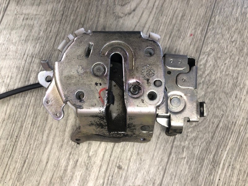 Замок двери боковой задний правый NV200 USA 13- 2013 2.0 MR20DE Замок двери боковой задний правый NV200 USA 13- 2013 2.0 MR20DE