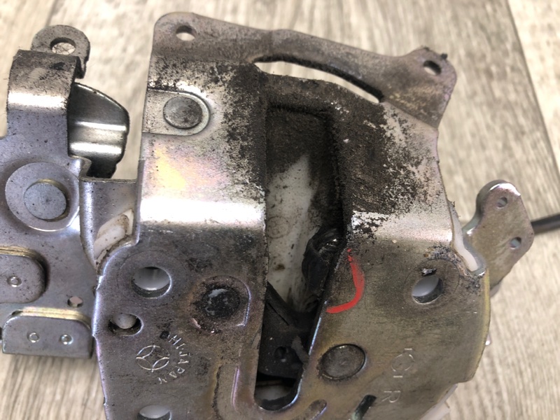 Замок двери боковой задний правый NISSAN NV200 USA 13- 2.0 MR20DE Замок двери боковой задний правый NISSAN NV200 USA 13- 2.0 MR20DE