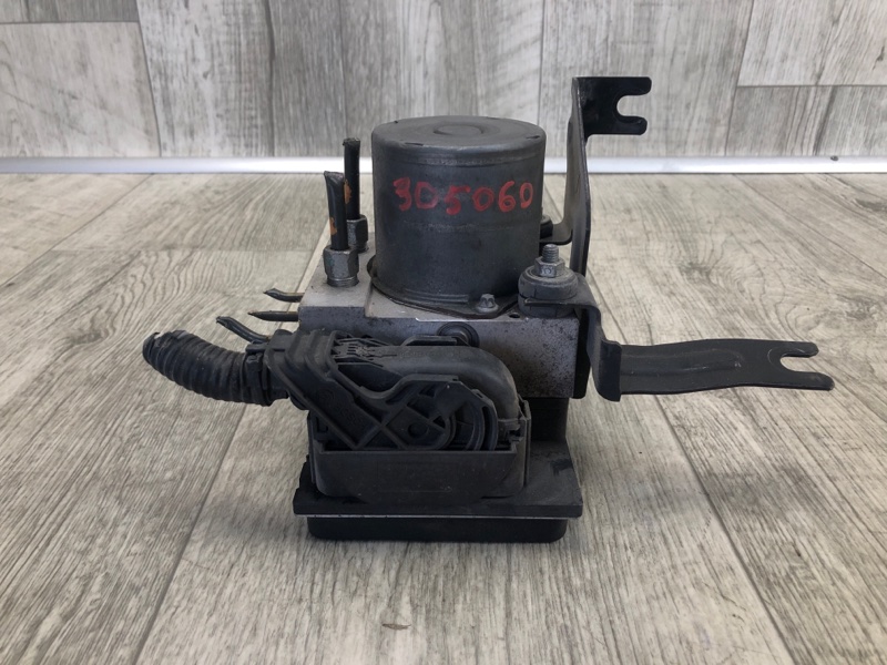 Блок ABS NV200 USA 13- 2013 2.0 MR20DE