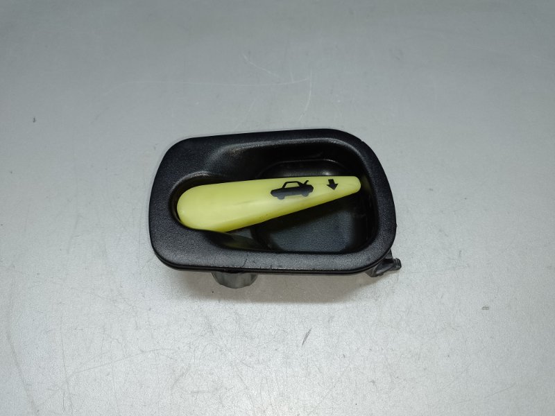 Ручка открывания багажника LEXUS LS430 00-06 2002 4.3 3UZFE 64640-50010 Б/У