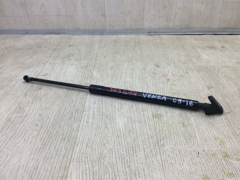 Запчасть амортизатор крышки багажника левый TOYOTA VENZA 09-16 2009 3.5 2GR-FE 689600T010 Б/У Амортизатор крышки багажника левый TOYOTA VENZA 09-16 2009 3.5 2GR-FE 689600T010 Б/У
