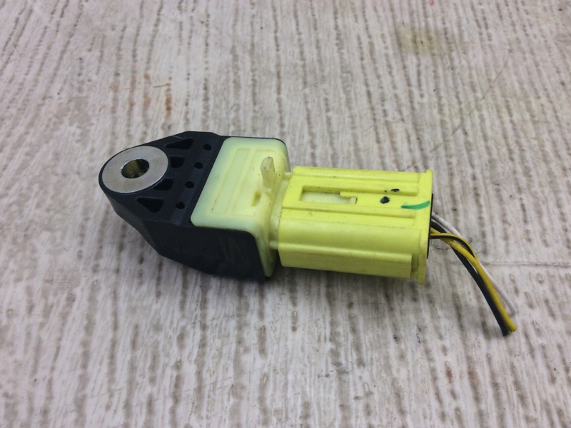 Датчик удара VENZA 09-16 2009 3.5 2GR-FE