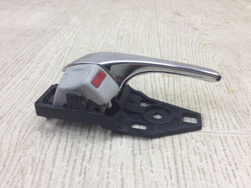 Ручка двери внутренняя передняя правая VENZA 09-16 2009 3.5 2GR-FE