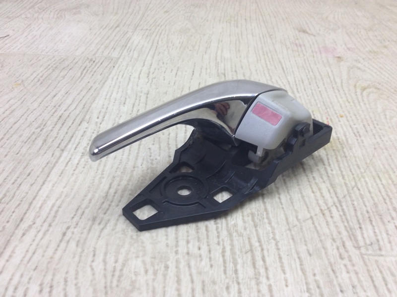 Ручка двери внутренняя передняя левая VENZA 09-16 2009 3.5 2GR-FE