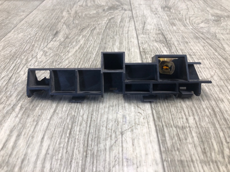 Кронштейн заднего бампера задний правый MDX (YD2) 06-13 2007 YD2 3.7 J37A1 Кронштейн заднего бампера задний правый MDX (YD2) 06-13 2007 YD2 3.7 J37A1