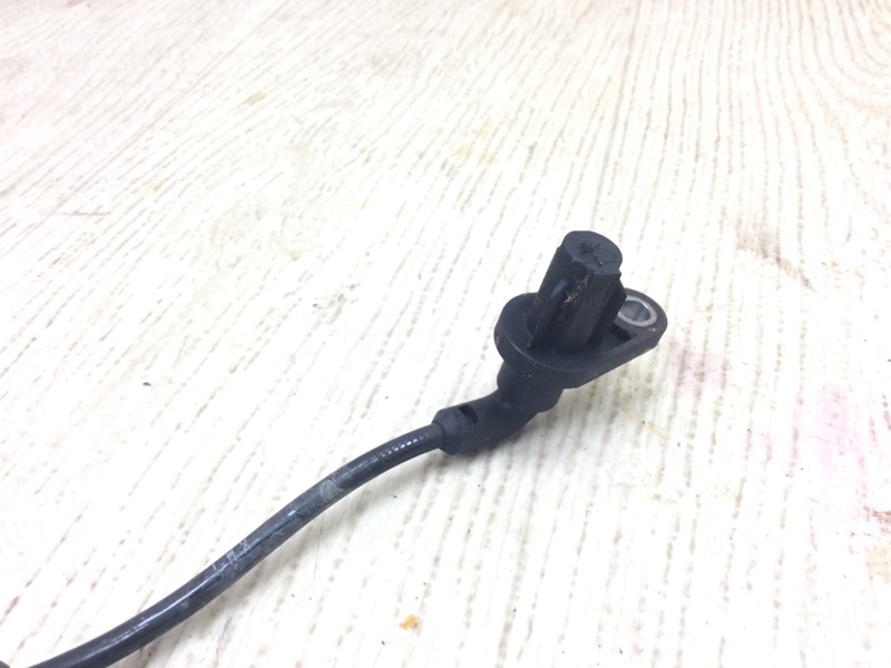 Датчик ABS передний левый VENZA 09-16 2009 3.5 2GR-FE