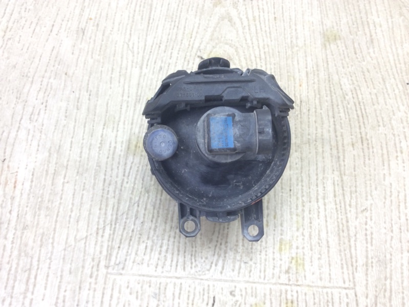 Противотуманная фара левая VENZA 09-16 2009 3.5 2GR-FE