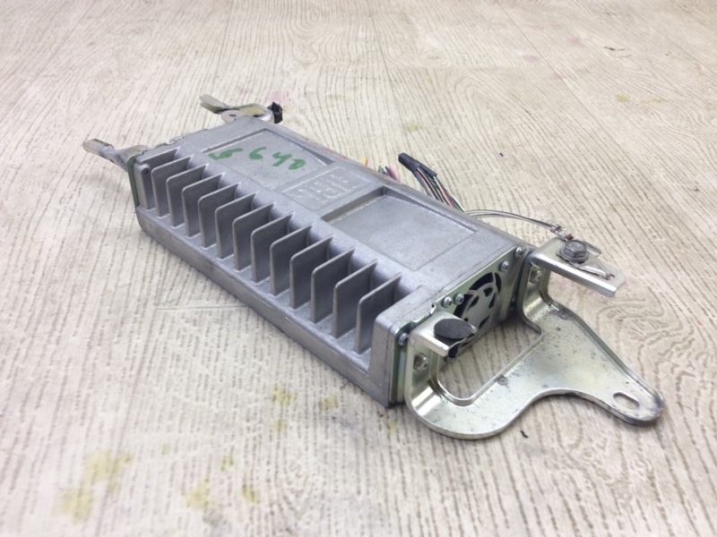 Усилитель звука VENZA 09-16 2009 3.5 2GR-FE