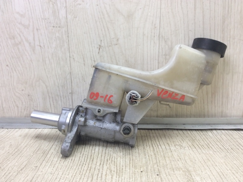 Главный тормозной цилиндр TOYOTA VENZA 09-16 2009 3.5 2GR-FE 472010T010 Б/У