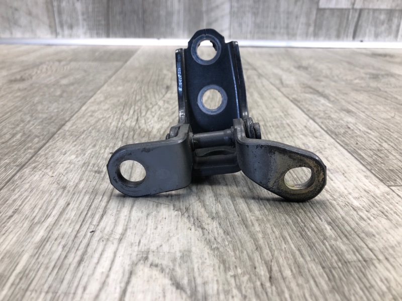 Петля двери нижняя задняя правая MDX (YD2) 06-13 2007 YD2 3.7 J37A1 Петля двери нижняя задняя правая MDX (YD2) 06-13 2007 YD2 3.7 J37A1