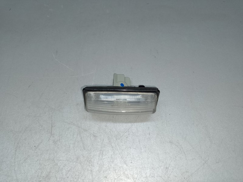 Подсветка номера NISSAN SENTRA B17 12-21 2018 1.8 MRA8DE 26510-8991B Б/У