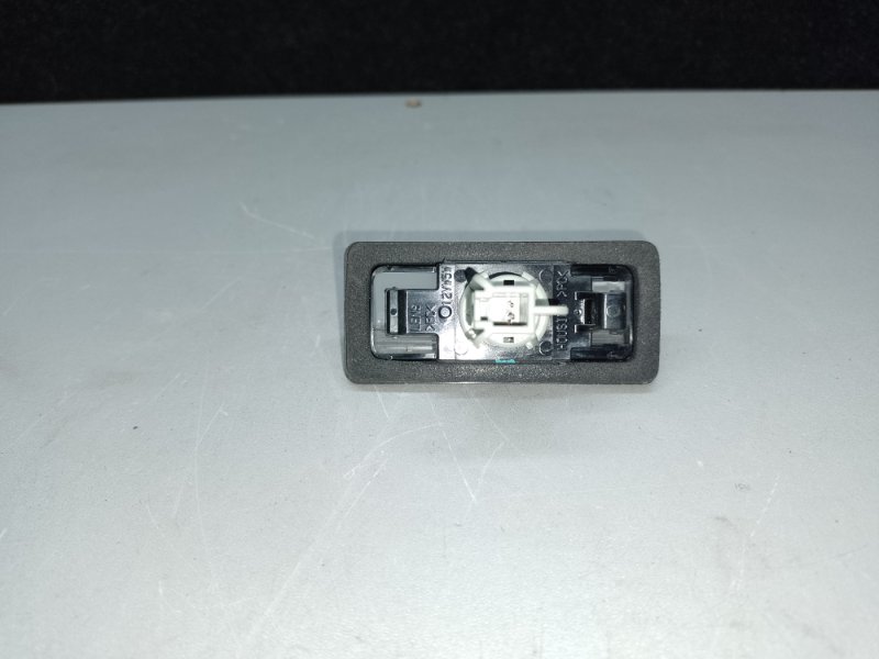 Подсветка номера SENTRA B17 12-21 2018 1.8 MRA8DE