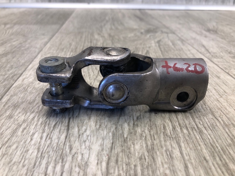 Запчасть рулевой карданчик ACURA MDX (YD2) 06-13 2007 YD2 3.7 J37A1 53323-S50-003 Б/У Рулевой карданчик ACURA MDX (YD2) 06-13 2007 YD2 3.7 J37A1 53323-S50-003 Б/У