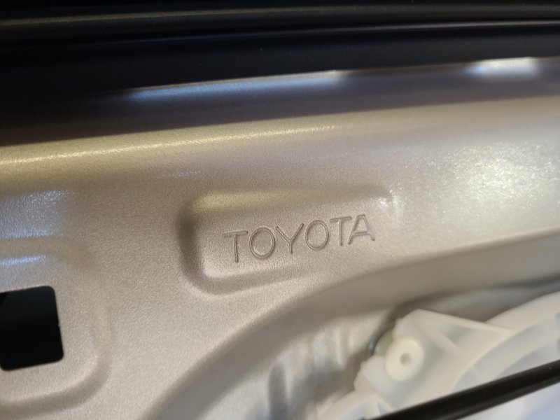 Дверь задняя правая CAMRY 70 17- Дверь задняя правая CAMRY 70 17-