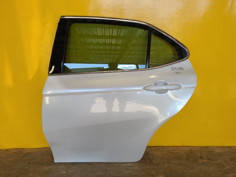 Запчасть дверь задняя левая TOYOTA CAMRY 70 17- 6700433260 Б/У Дверь задняя левая TOYOTA CAMRY 70 17- 6700433260 Б/У