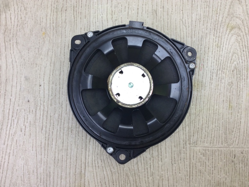 Динамик задний левый VENZA 09-16 2009 3.5 2GR-FE