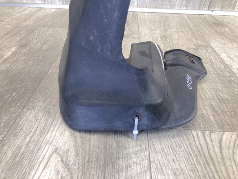 Брызговик задний левый MDX (YD2) 06-13 2007 YD2 3.7 J37A1