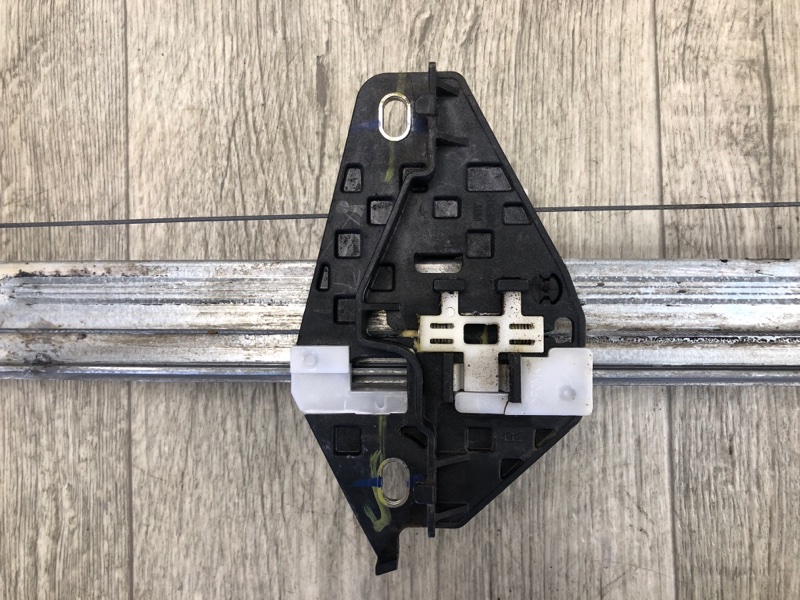 Стеклоподъемник задний левый MDX (YD2) 06-13 2007 YD2 3.7 J37A1 Стеклоподъемник задний левый MDX (YD2) 06-13 2007 YD2 3.7 J37A1