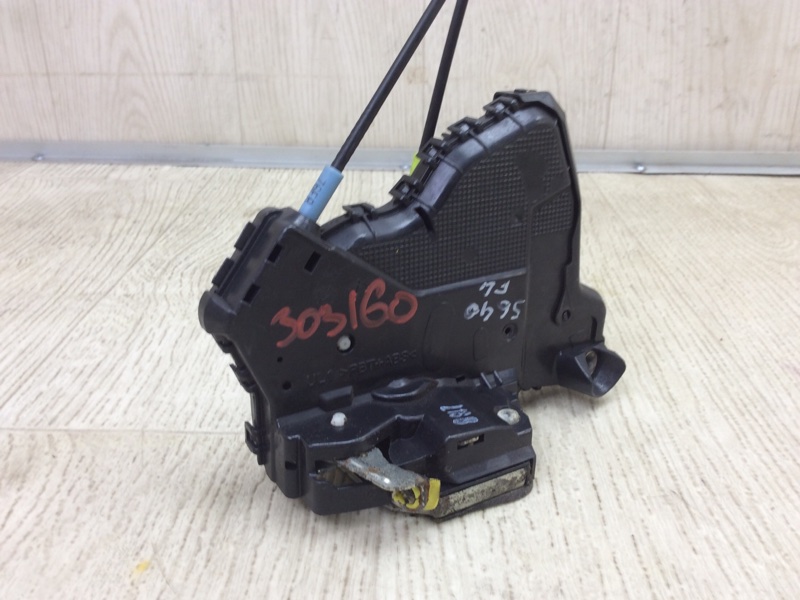 Замок двери передний левый VENZA 09-16 2009 3.5 2GR-FE