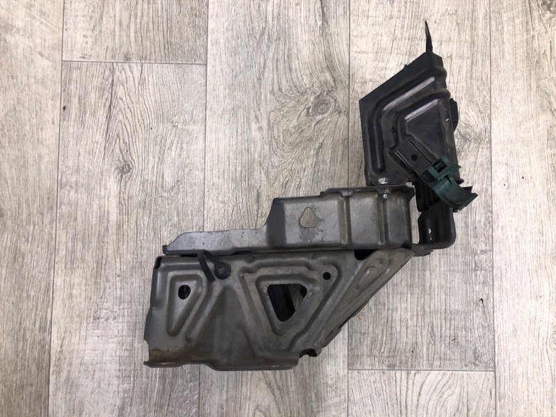 Полка аккумулятора ACURA MDX (YD2) 06-13 YD2 3.7 J37A1