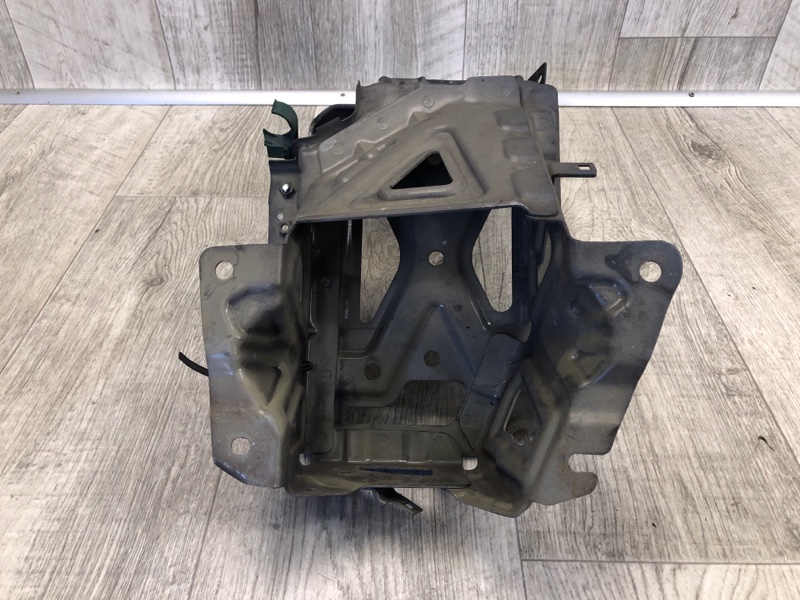 Полка аккумулятора MDX (YD2) 06-13 2007 YD2 3.7 J37A1