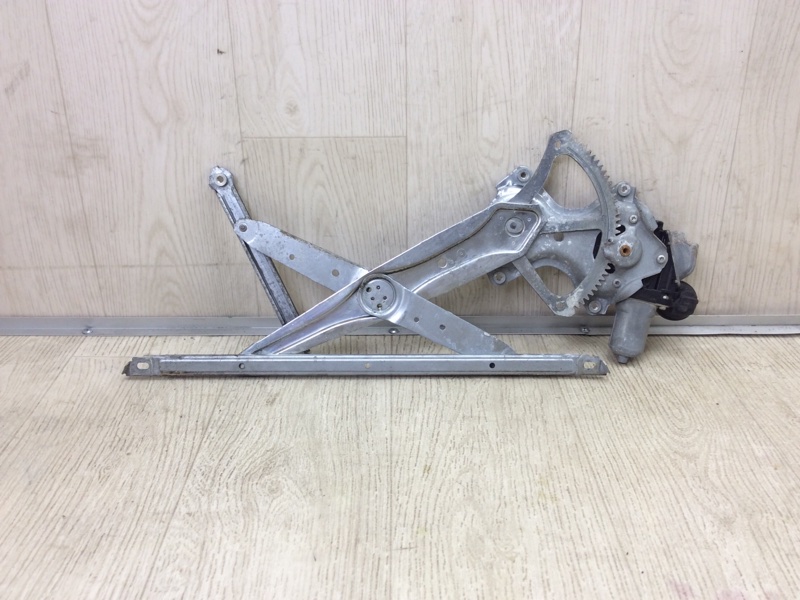 Стеклоподъемник задний левый TOYOTA VENZA 09-16 3.5 2GR-FE Стеклоподъемник задний левый TOYOTA VENZA 09-16 3.5 2GR-FE