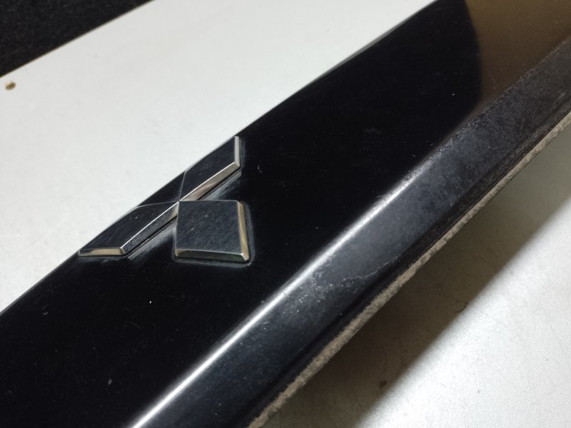 Панель подсветки номера OUTLANDER XL 05-13 2009 3.0 6B31