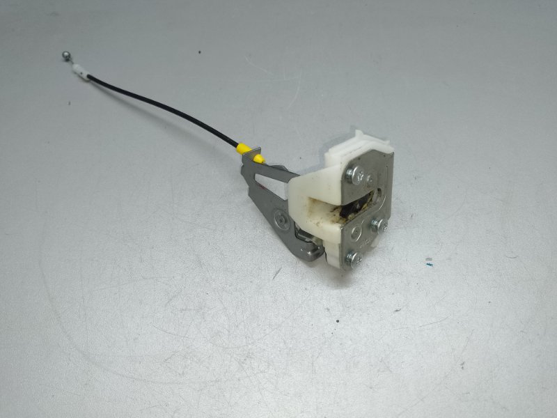 Запчасть замок крышки багажника правый MITSUBISHI OUTLANDER XL 05-13 2009 3.0 6B31 5808A027 Б/У Замок крышки багажника правый MITSUBISHI OUTLANDER XL 05-13 2009 3.0 6B31 5808A027 Б/У