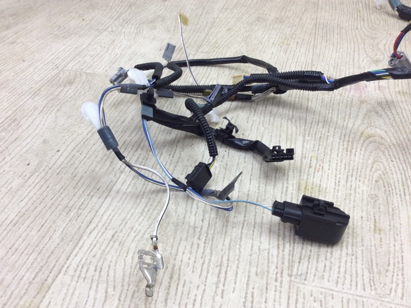 Проводка крышки багажника VENZA 09-16 2009 3.5 2GR-FE