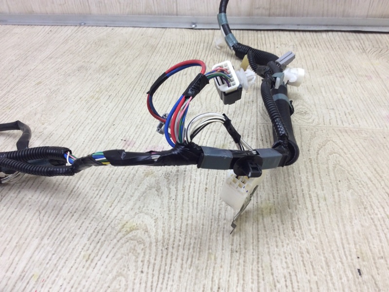 Проводка крышки багажника TOYOTA VENZA 09-16 3.5 2GR-FE