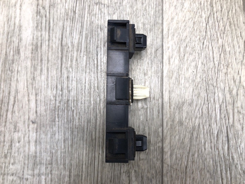 Кронштейн заднего бампера задний MDX (YD2) 06-13 2007 YD2 3.7 J37A1