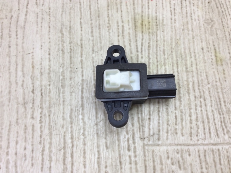 Датчик удара FIESTA 08-17 2017 1.6 C16HDEZ